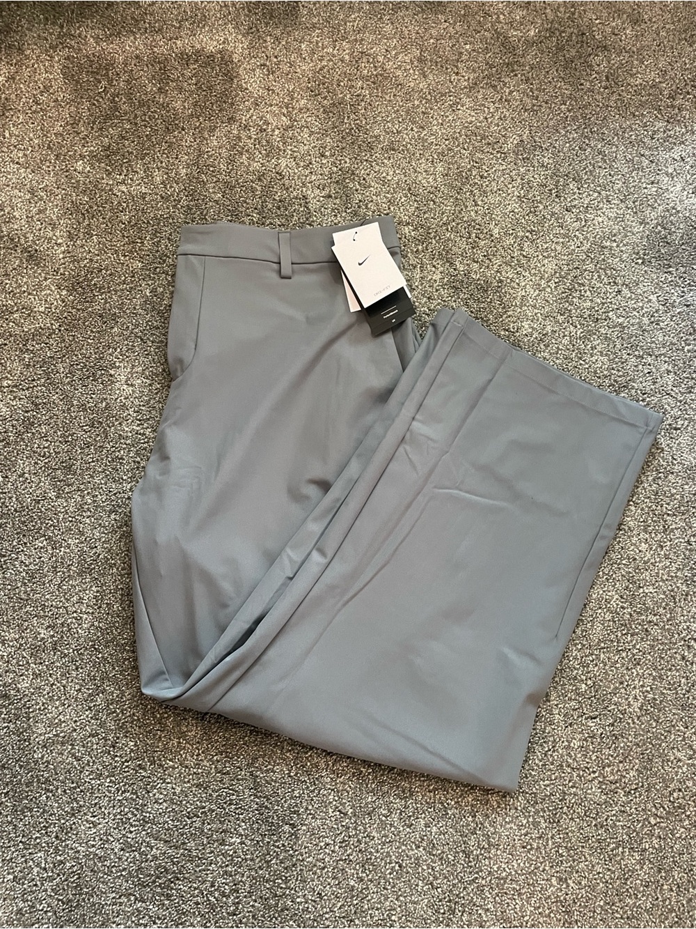 Nike Men's Gray Performance Dress Pants
size 36X32
Wide legged 
Lose fit